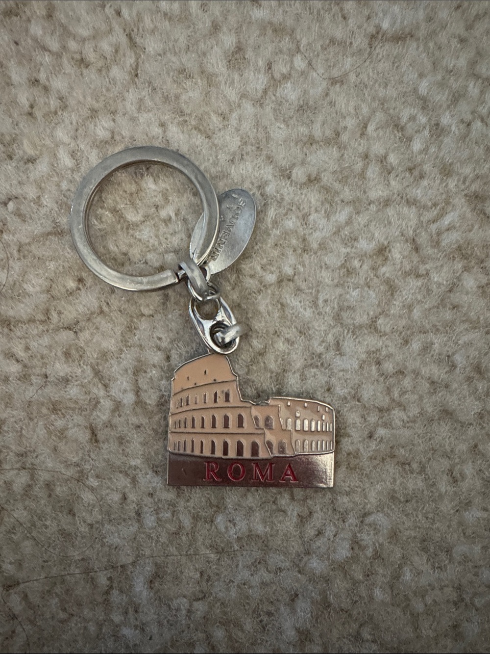 Roma Colosseum Metal Keychain - Silver and Bronze